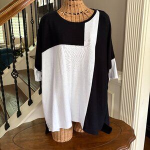 Planet Black and White Block Sweater One Size
